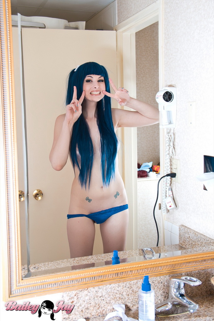 683px x 1024px - Blue haired Bailey Jay strips & poses - ShemaleTubeVideos