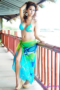 Sapphire young posing outside in bikini