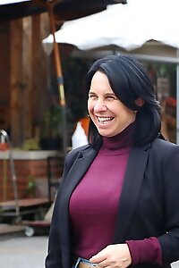 ValerieTS....a mature and sexy post-op TS