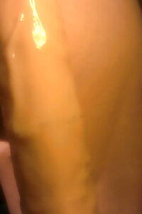 Je m'encule avec un gode