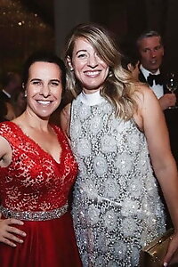 ValerieTS with her mature and sexy FRIENDS