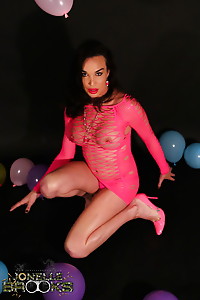Jonelle B in sexy lingerie with ballons