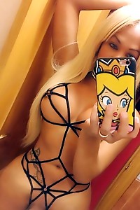 Sexy Busty Blonde Hung Tranny From Venezuela