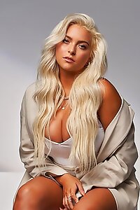 JennyTS....a super sexy TEEN transsexual