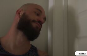 Getting head from bros TS stepsister while live