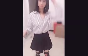 Exhibicionist Asian Ladyboy Selfie Stick Videos Flashin