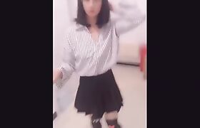 Exhibicionist Asian Ladyboy selfie stick videos flashin