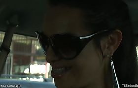 Busty shemale tie and fuck taxi driver